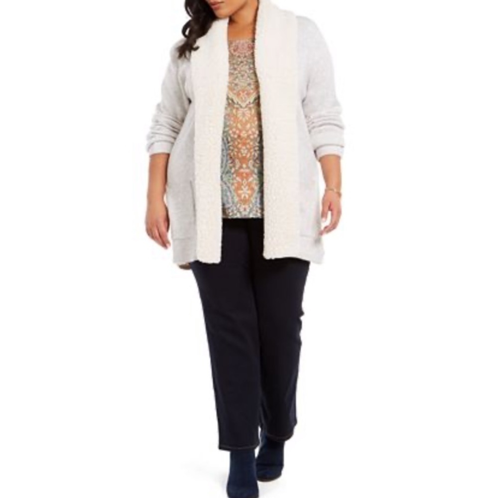 Style & co tan Sherpa collar open front cardigan!